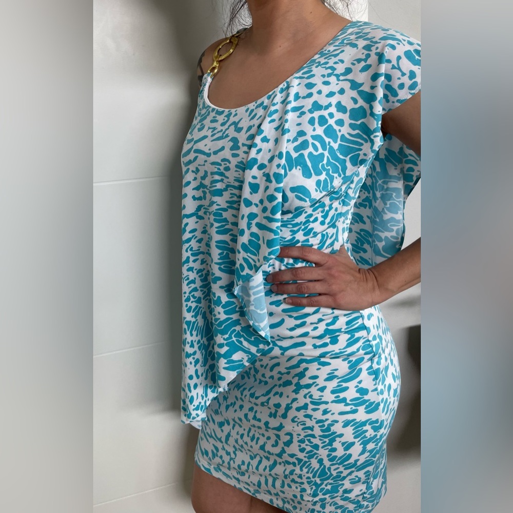 Blue and white stretchy dress